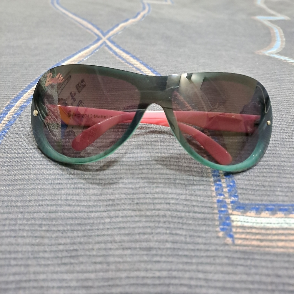 Barbie ORIGINAL STORE Merchandise Rimless Sunglasses - Picture 1 of 6